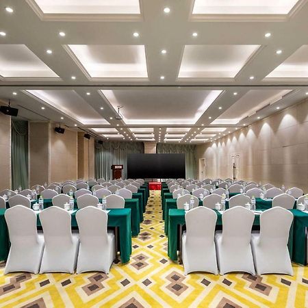 Ramada Encore Wyndham Nanning City Center Qingxiu Exterior photo